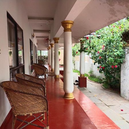 Marari Beach Clleetus Homestay Mararikulam Esterno foto