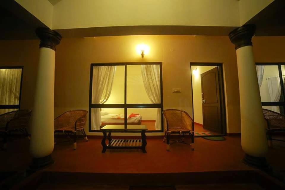 Marari Beach Clleetus Homestay Mararikulam Esterno foto